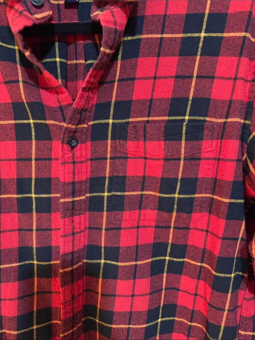 J.Crew Men’s Slim Fit Flannel Shirt Red Navy Yellow Plaid AZ837